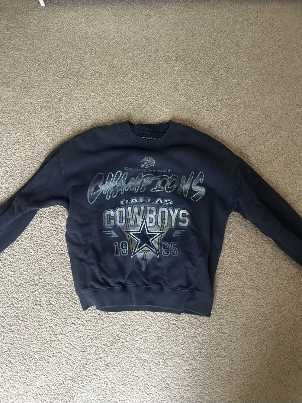 Abercrombie & Fitch Navy Dallas Cowboys Graphic Crewneck